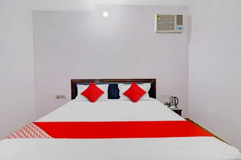 OYO Flagship 80834 Hotel Super Star Hotel in Agra