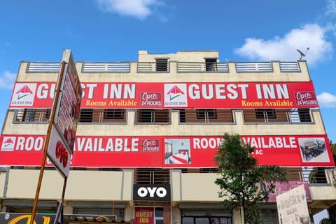 OYO Guest Inn Vacation rental in Pune