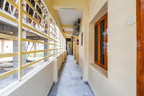 Super OYO Akshaya Near Moghalarajpuram Vacation rental in Vijayawada