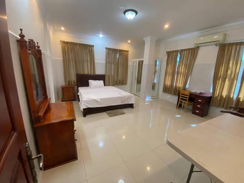 Old Durbar Skybar & Hotel Vacation rental in Phnom Penh Province