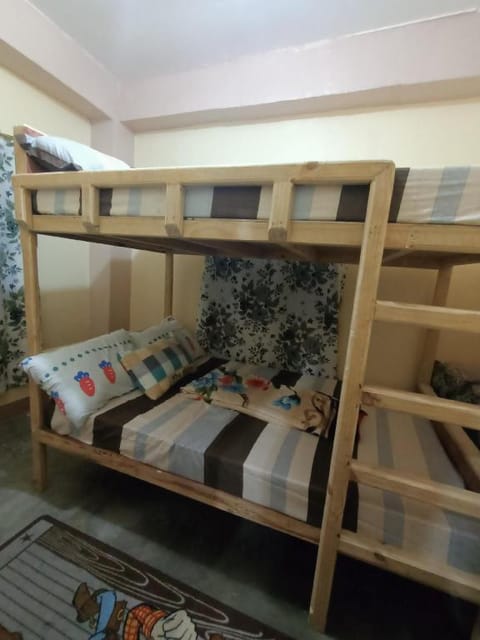 Tallayo's Transient - Unit 2 (Up to 5 pax) Apartment in Baguio
