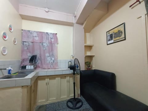 Tallayo's Transient - Unit 2 (Up to 5 pax) Apartment in Baguio