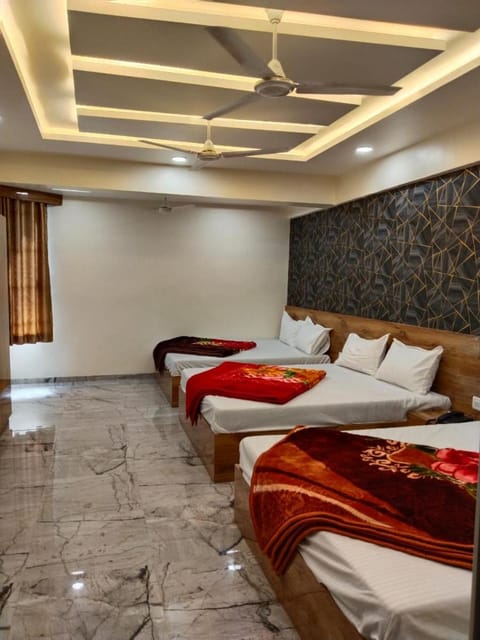 HOTEL AYAANK Hotel in Ahmedabad