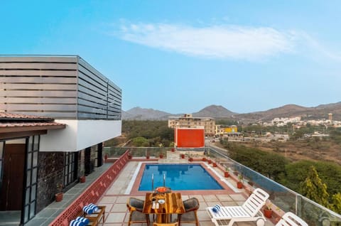 Redolence Aravali Tree Hotel in Udaipur