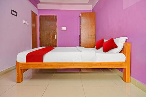 OYO Flagship 81022 Rrr Inn Hotel in Puducherry, India