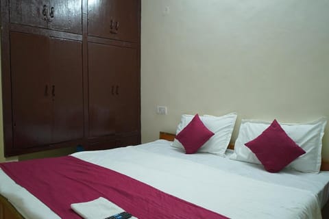 Hotel D R - Badarpur Hotel in Noida