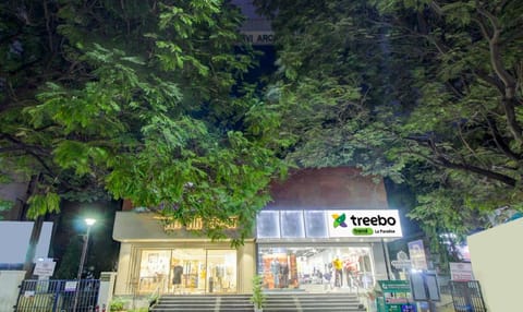 Treebo Trend La Paradise, Pune Vacation rental in Pune