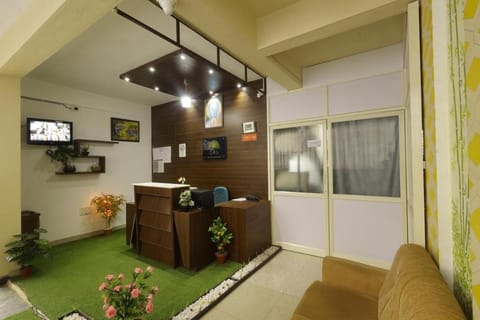DMS Service Apartment & Luxury Rooms Hotel in Bengaluru