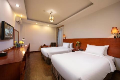 Bay Luxury - Sen Hotel 26/118 Nguyen Khanh Toan Hotel in Hanoi