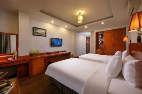 Bay Luxury - Sen Hotel 26/118 Nguyen Khanh Toan Hotel in Hanoi