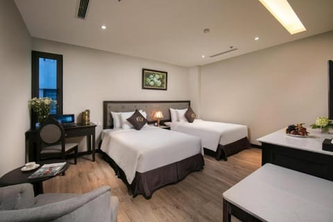 Bay Luxury - Sen Grand Hotel & Spa 118/20 Nguyễn Khánh Toàn Hotel in Hanoi