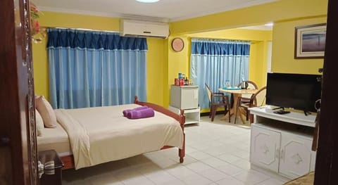 Arizona Beach Resort Subic Bay Philippines 2200 Vacation rental in Olongapo