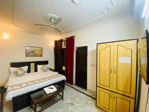 CSK Residency - Prayag Hospital Hotel in Noida