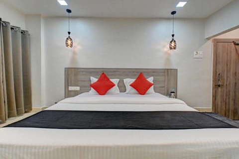 Hotel Vikrant Vacation rental in Pune