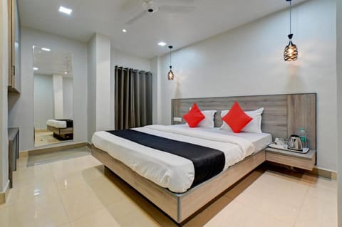 Hotel Vikrant Vacation rental in Pune