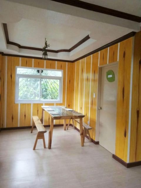 CabinWoods GuestHouse Vacation rental in Baguio