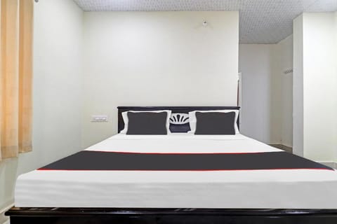 Collection O 810310 Ar Stay Inn Luxury Rooms Hotel in Hyderabad