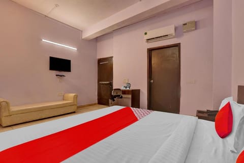 Flagship New Doraemon Residency Hotel in New Delhi