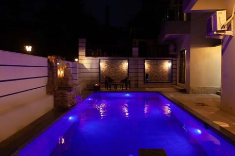 Zen & Bliss villa by Mysa Stays - 6bhk in Lonavala Chalet in Lonavla