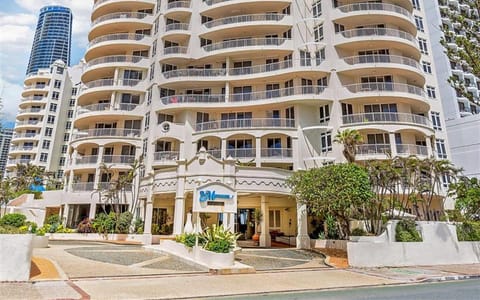 The Moroccan - QStay Vacation rental in Surfers Paradise