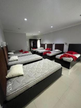 Syarimel Resort / Hall Vacation rental in Cisarua