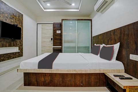 Hotel Krishna Inn Vacation rental in Thane