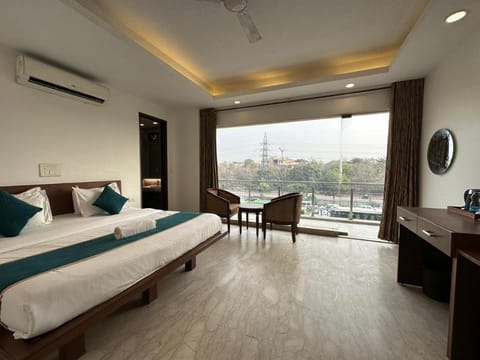 HOTEL THE IMPERIO Vacation rental in Noida