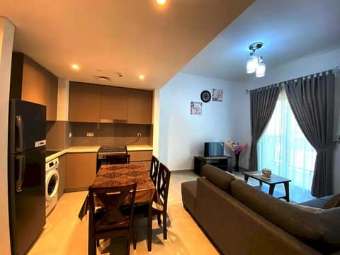 Super OYO 928 Home 436 Binghatti Mirage - 1Br, Jvc Vacation rental in Dubai