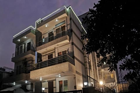 Qotel Hotel Noida Sector 51 Vacation rental in Noida