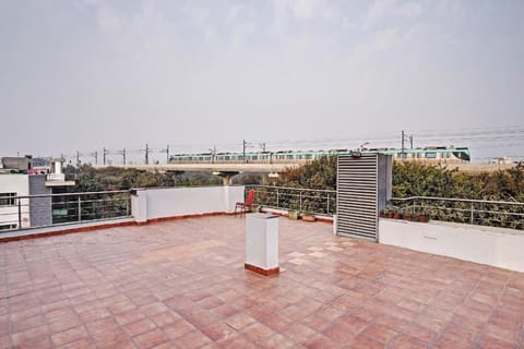 Qotel Hotel Noida Sector 51 Vacation rental in Noida