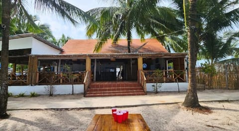 Mad Monkey  Koh Rong  Vacation rental in Sihanoukville