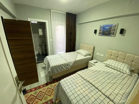 GÜLERSU PANSİYON & APART Condominio in Kusadasi