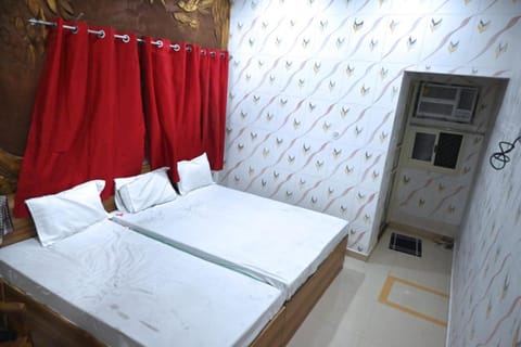 Goroomgo Bhagwan Das Varanasi Vacation rental in Varanasi