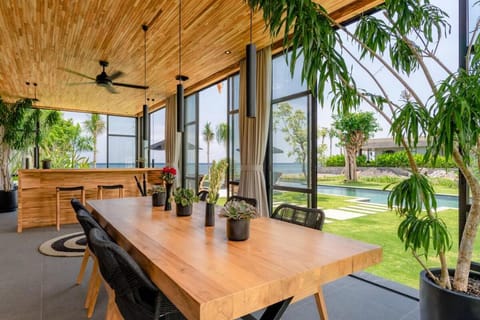 Sea View Pool House- Exclusive Beachfront Property Chalet in Buleleng