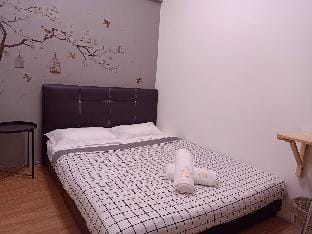 Cozy Private Queen Room in Bayan Lepas Vacation rental in Bayan Lepas