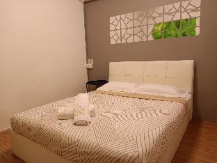 Cozy Private Queen Room in Bayan Lepas Vacation rental in Bayan Lepas