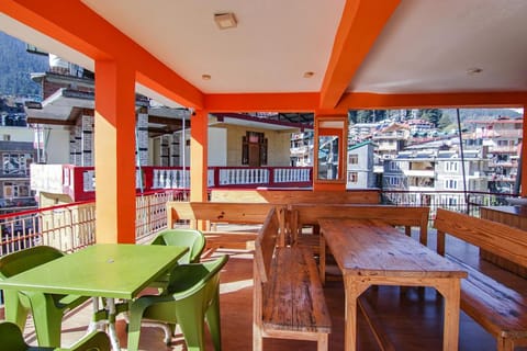 FabHotel Green View Vacation rental in Manali