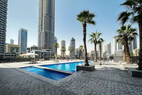 Stunning 1B Apartment with balcony in Dubai Marina Vacation rental in Dubai