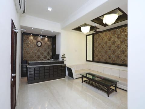 Capital O 15493 The Royal Vacation rental in Agra