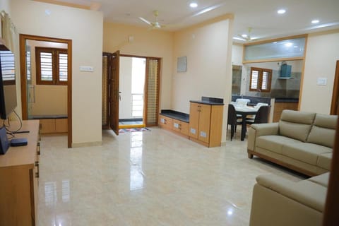 Padma Homes Stay- Luxury Service Apartment 1BHK & 2BHK & 3BHK Vacation rental in Tirupati