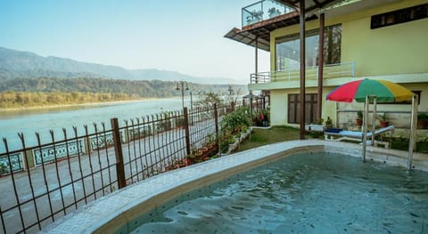 THE NEERAJ NATURECURE - Stay On The Ganges Vacation rental in Rishikesh