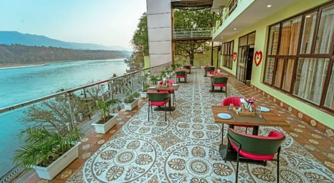 THE NEERAJ NATURECURE - Stay On The Ganges Vacation rental in Rishikesh