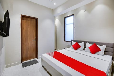 OYO Flagship Hotel Eleven Inn Vacation rental in Ludhiana