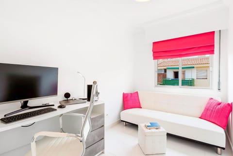 CristiSmart Home Hi-End Services Media Streaming Vacation rental in Los Cristianos