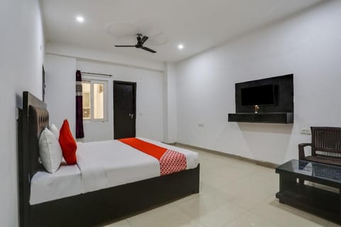 OYO Flagship 813899 Susant Place Vacation rental in Gurugram