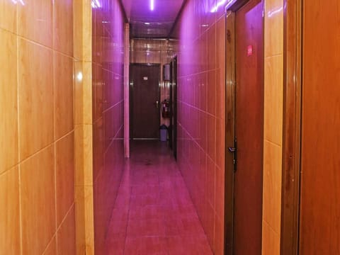 Super OYO 92674 Hotel Ciputat Vacation rental in South Jakarta City