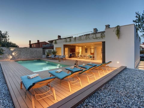 Modern villa with sea view and private pool Vacation rental in Varoš