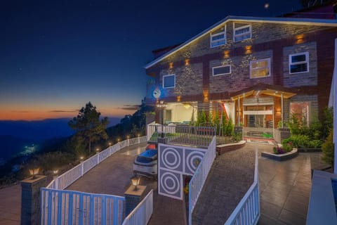 Hotel Wood Stock Luxury-Mountain View Vacation rental in Shimla