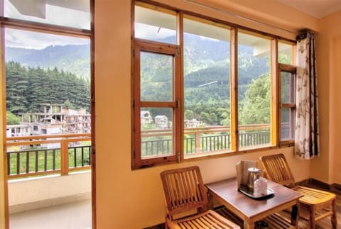 Goroomgo J J Regency Manali Vacation rental in Manali