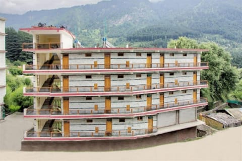 Goroomgo J J Regency Manali Vacation rental in Manali